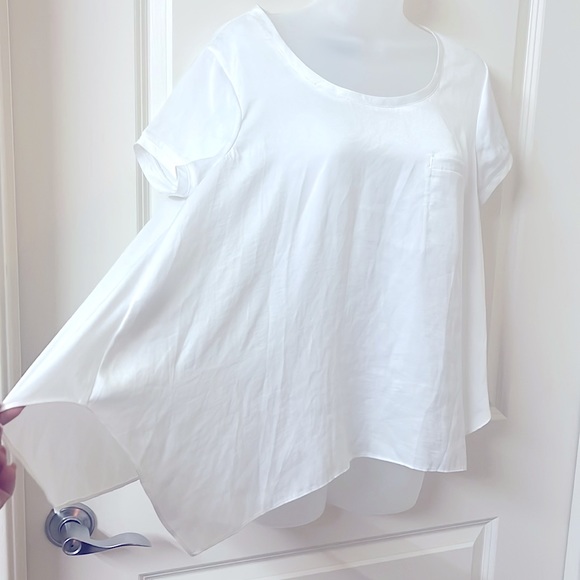 BCBG Kelsey Top - Silky & Flowy - Color White - Picture 11 of 14